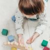 Jak zabawki edukacyjne wpływają na rozwój dziecka?